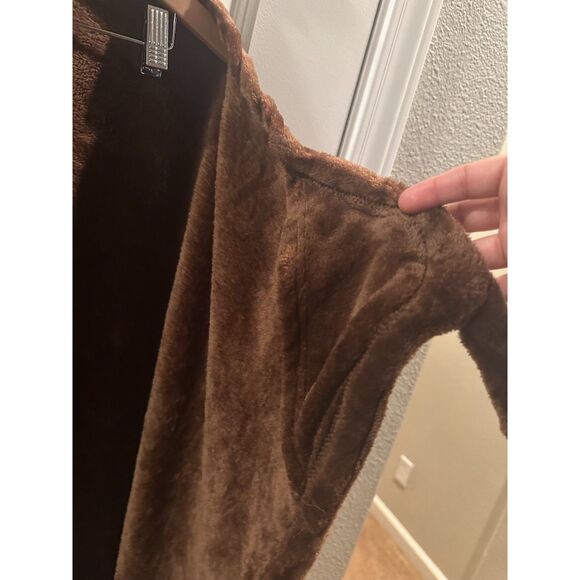 NWOT Northpoint Kids Brown Reindeer Hooded Blanket with Hand Pockets - Picture 2 of 9